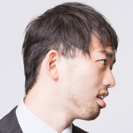 親のえこひいきを主張する兄